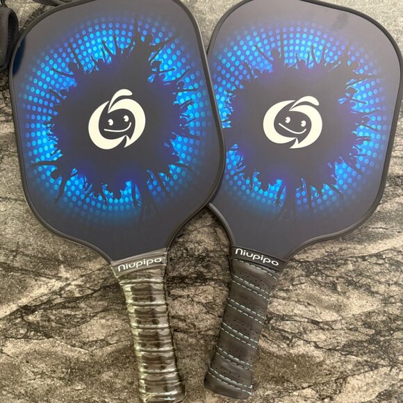 NIUPIPO Pickleball Paddles with covers Set of 2 NEW! Men Women USAPA A - Picture 5 of 6